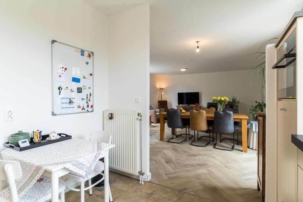 Wethouder van den Eijndenstraat 12 Photo Blur 13