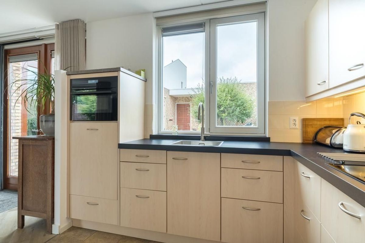 Wethouder van den Eijndenstraat 12 Photo Blur 12