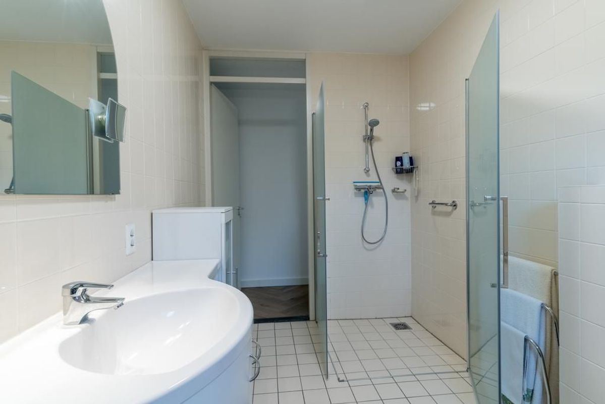 Wethouder van den Eijndenstraat 12 Photo Blur 20