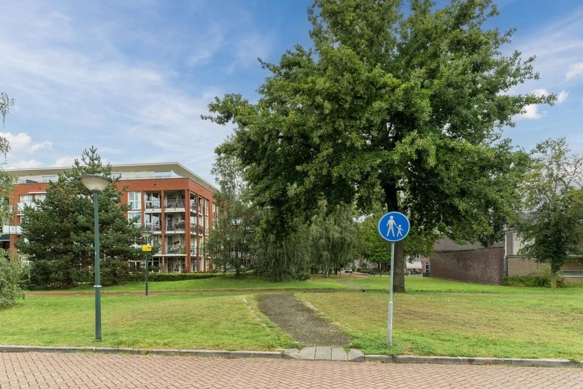 Wethouder van den Eijndenstraat 12 Photo Blur 31