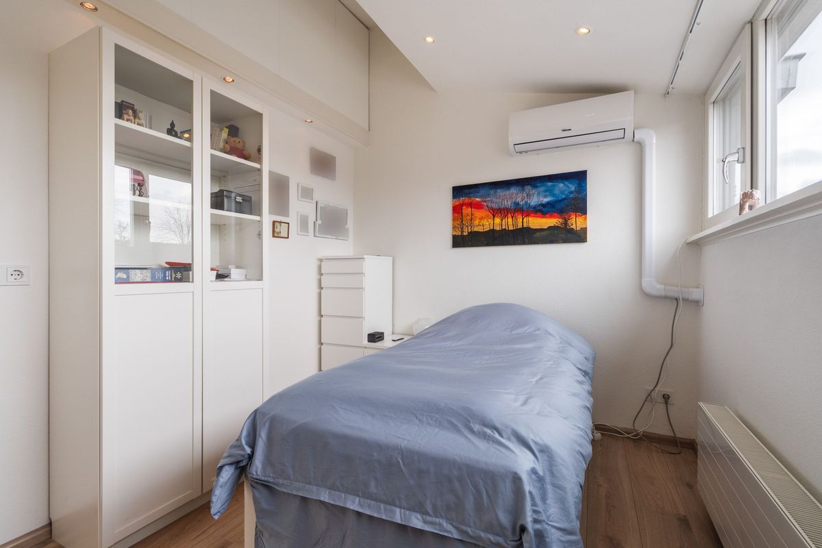 Anneville-laan 24 Photo Blur 23