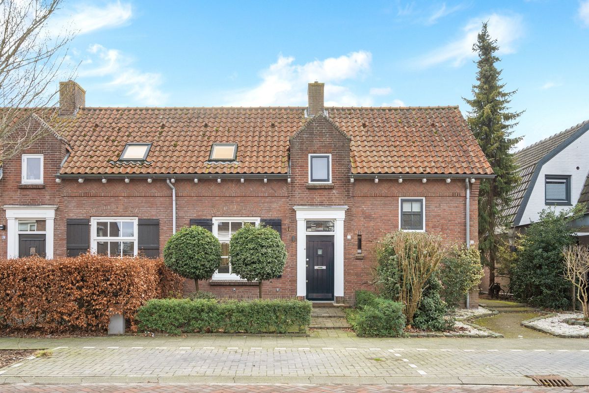 Anneville-laan 24 Photo Blur 0