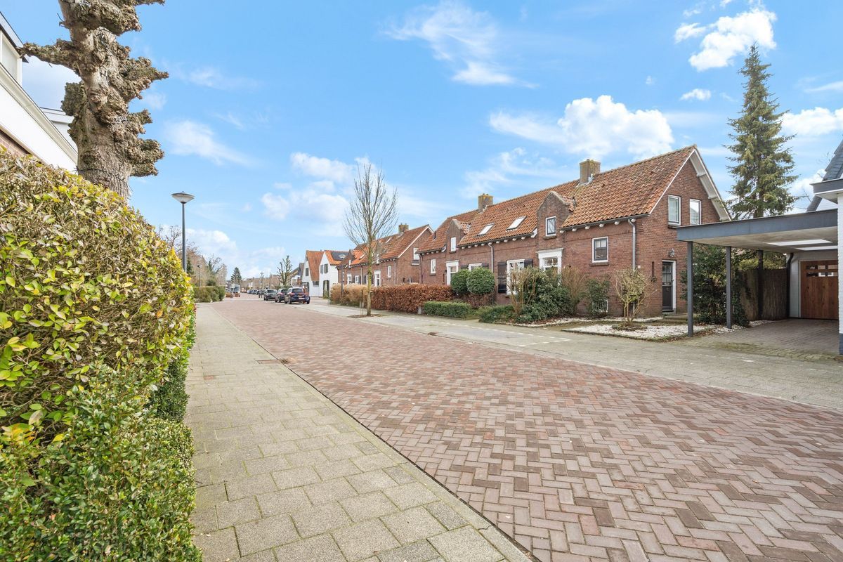 Anneville-laan 24 Photo Blur 36