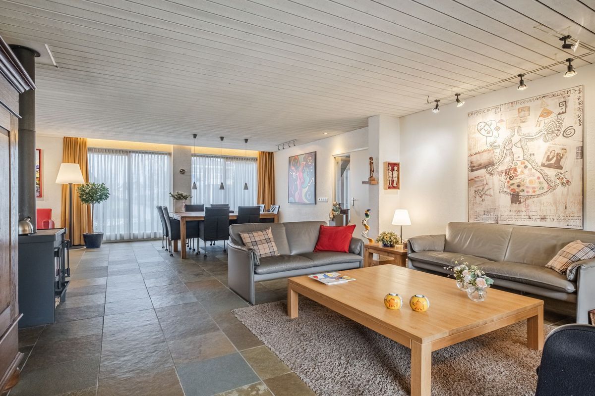 Nimrodel 17 Photo Blur 10