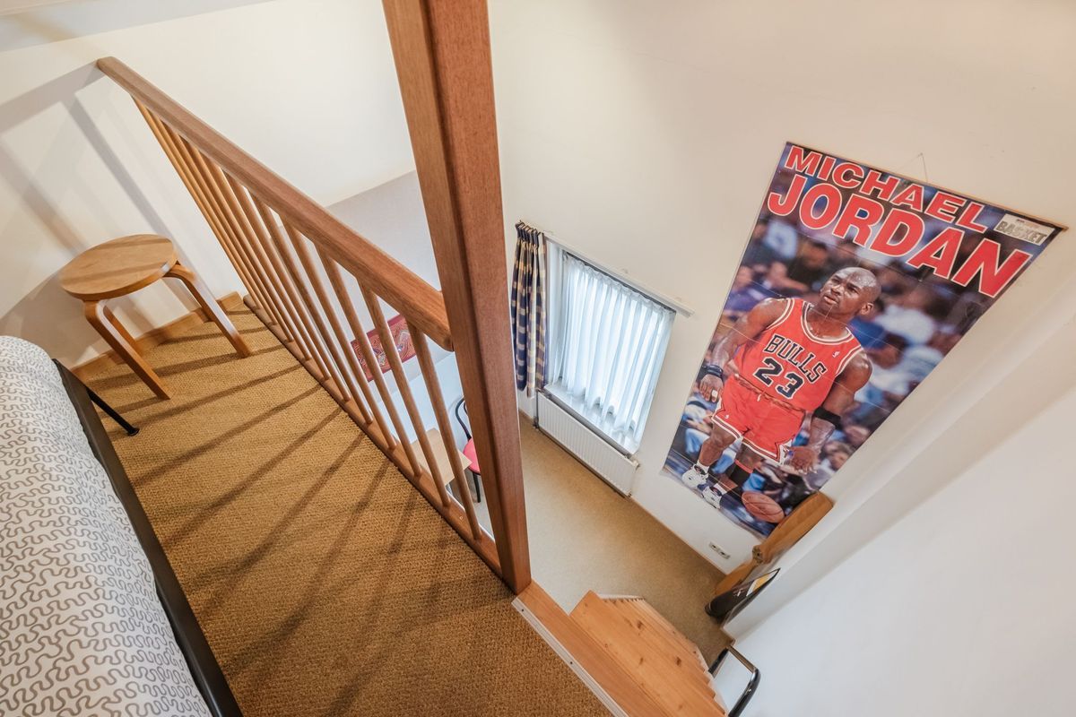 Nimrodel 17 Photo Blur 32