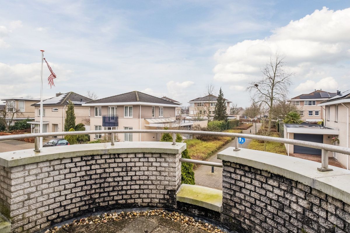 Nimrodel 17 Photo Blur 38