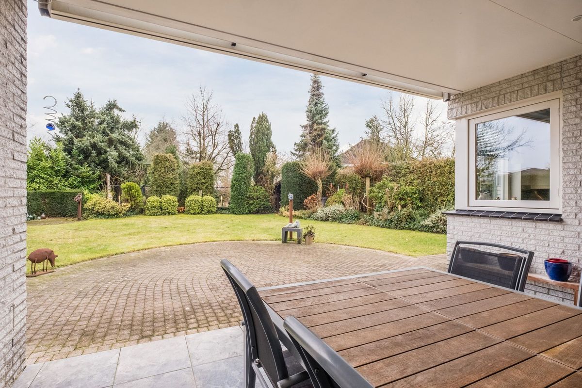 Nimrodel 17 Photo Blur 41