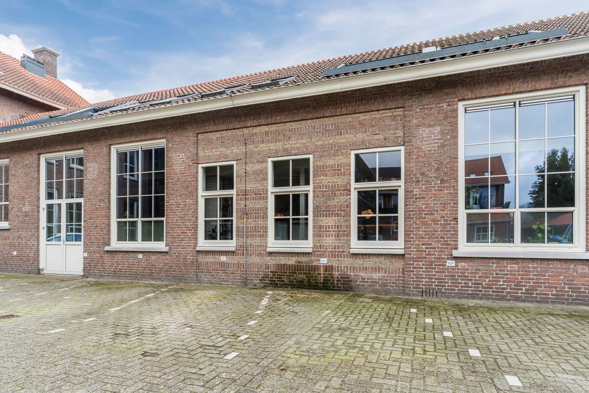 Wilhelminastraat 10 - j Photo Blur 30