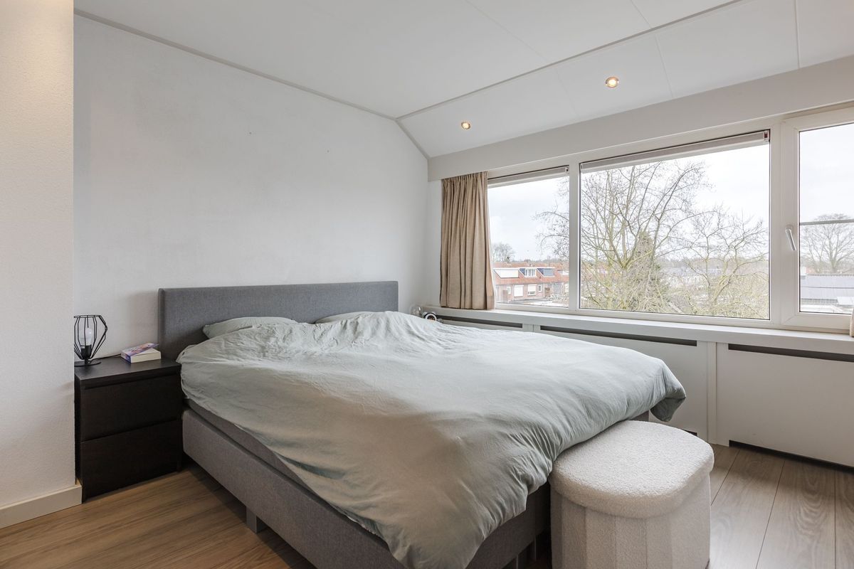 Raadhuisplein 27 Photo Blur 3