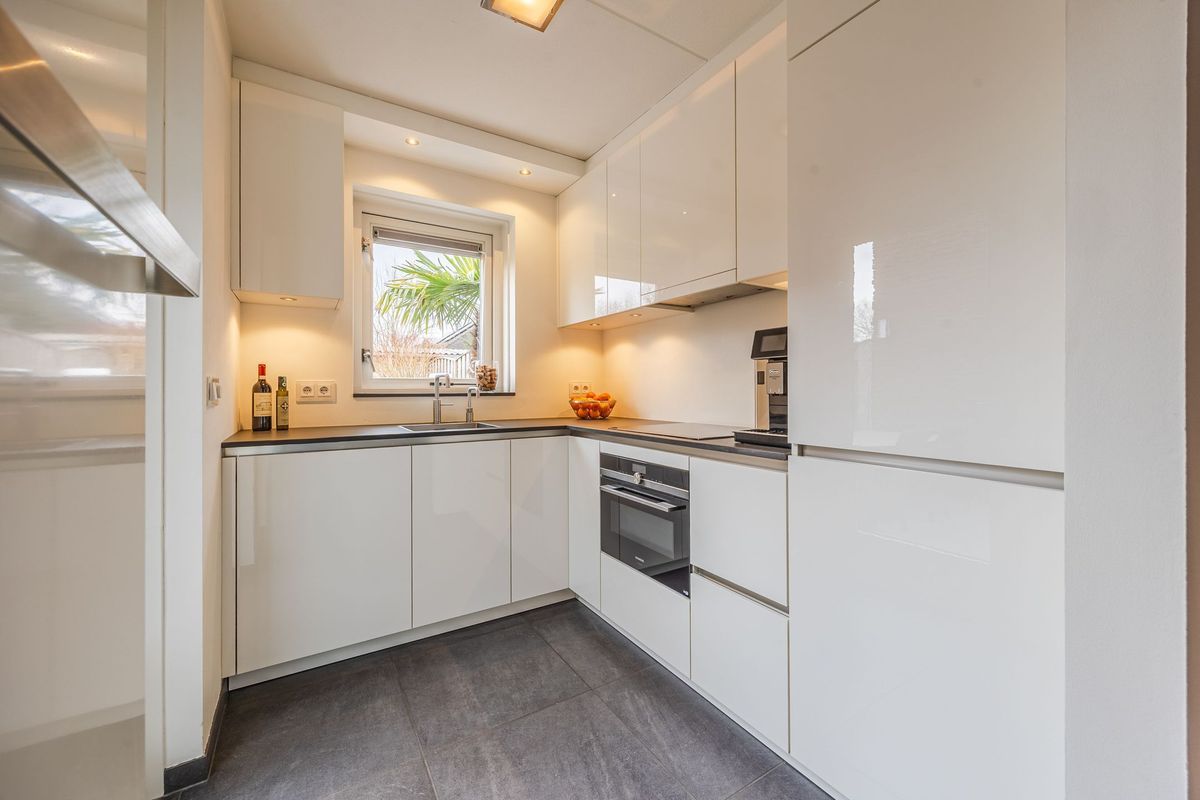 Roodeschoolstraat 105 Photo Blur 10