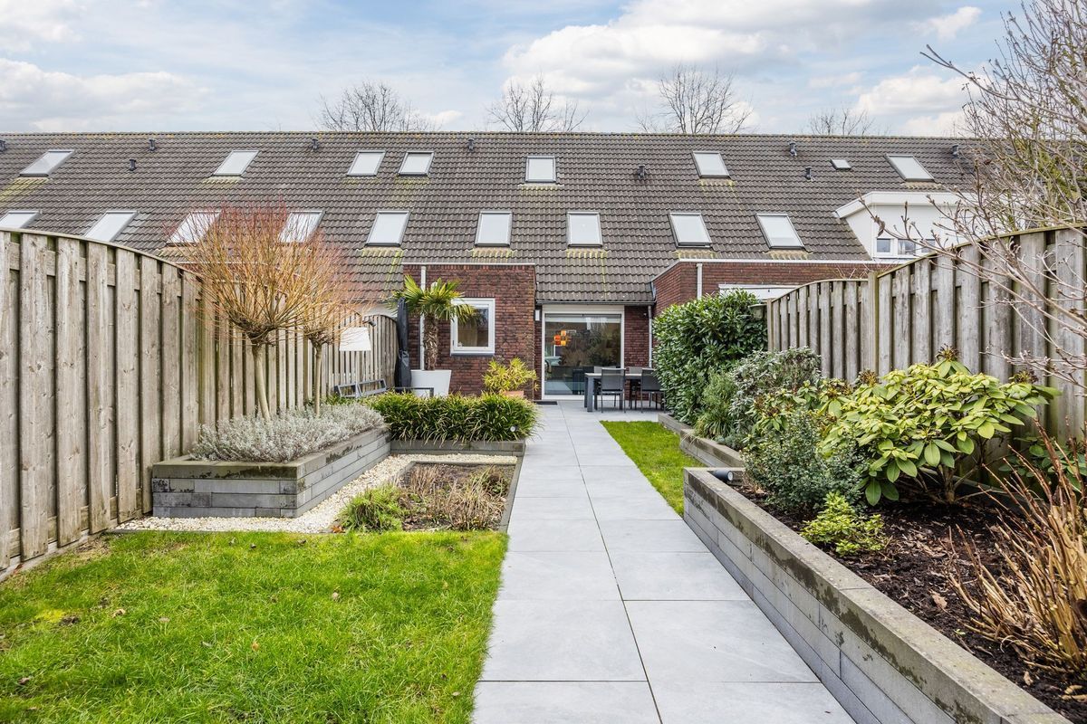 Roodeschoolstraat 105 Photo Blur 22