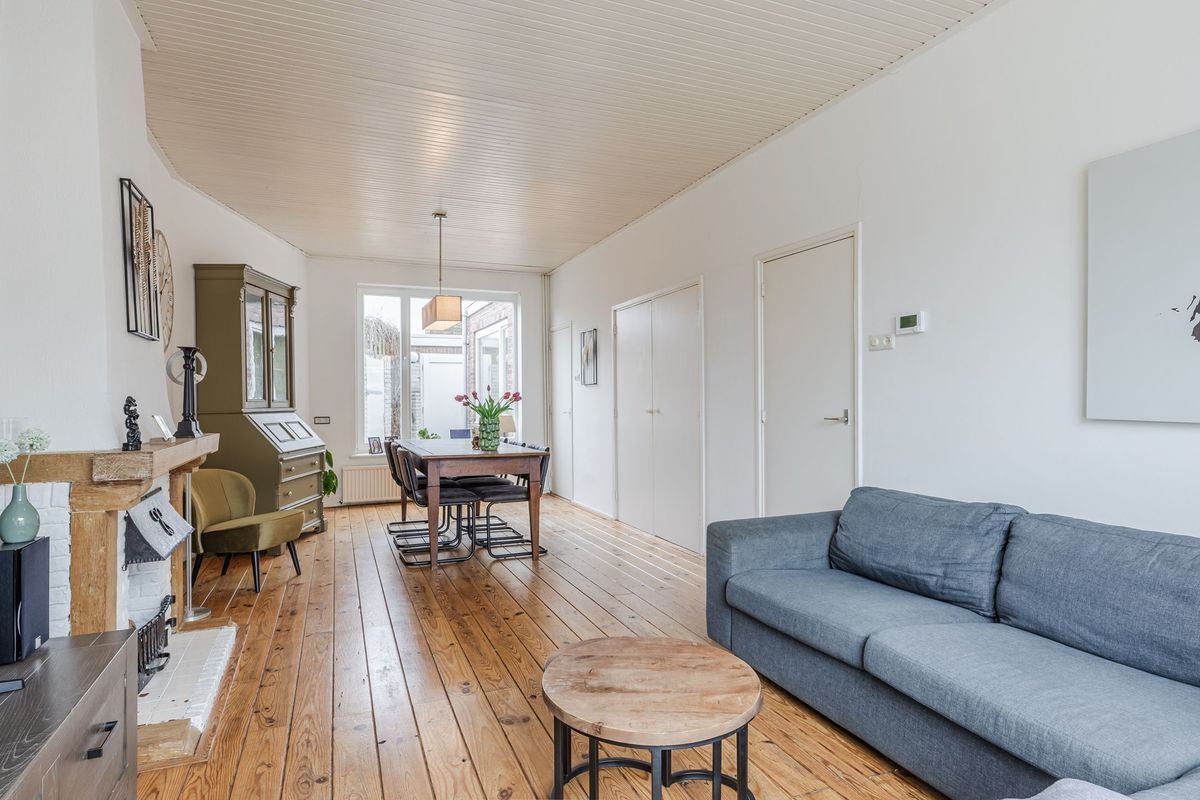 St. Antoniusstraat 11 Photo Blur 3