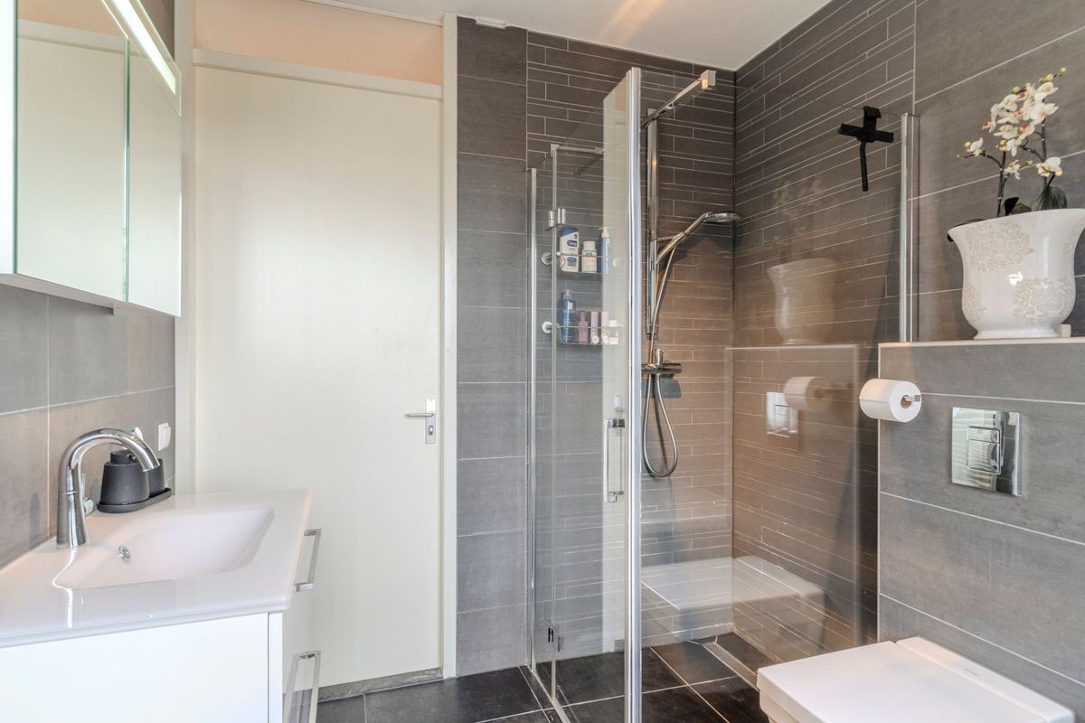 Voorschotenstraat 11 Photo Blur 13