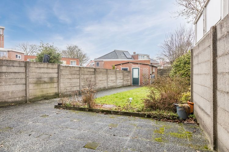 Vincent van Goghstraat 7 Photo 1