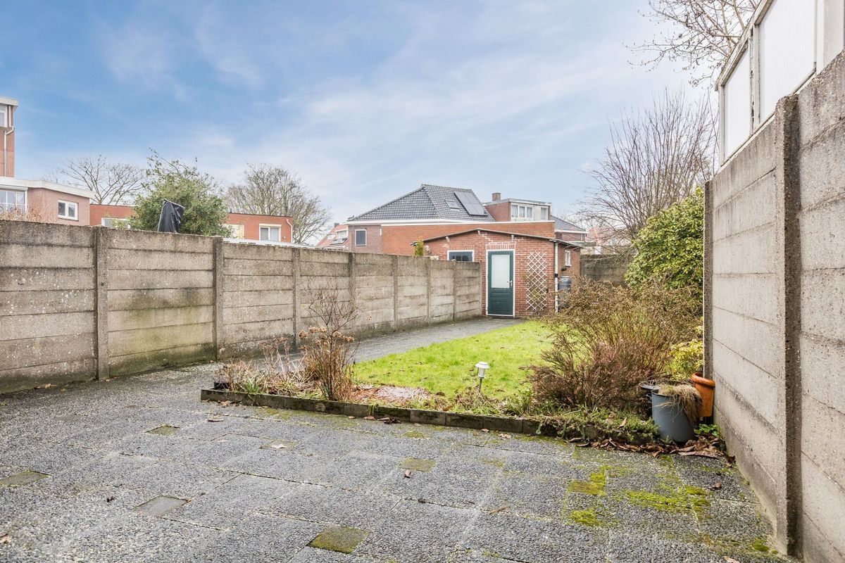 Vincent van Goghstraat 7 Photo Blur 1