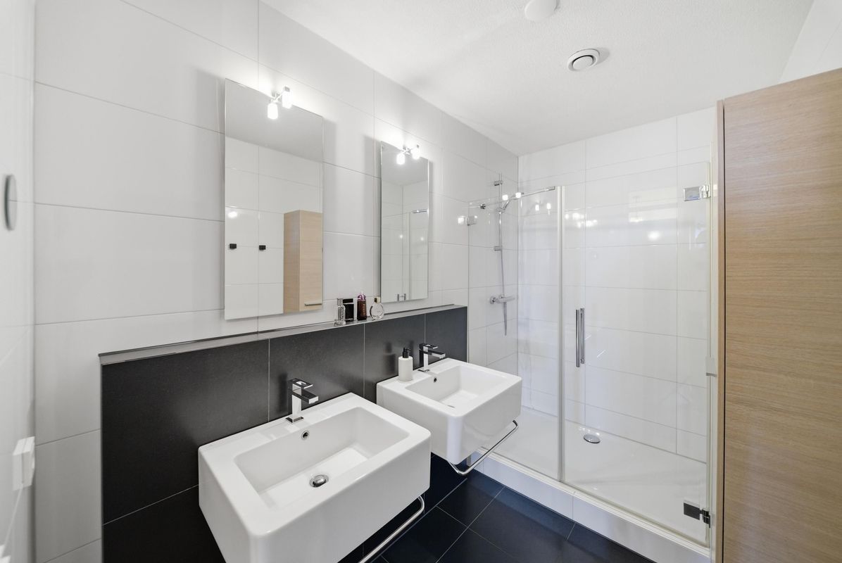 Dr. Ahaushof 36 Photo Blur 22