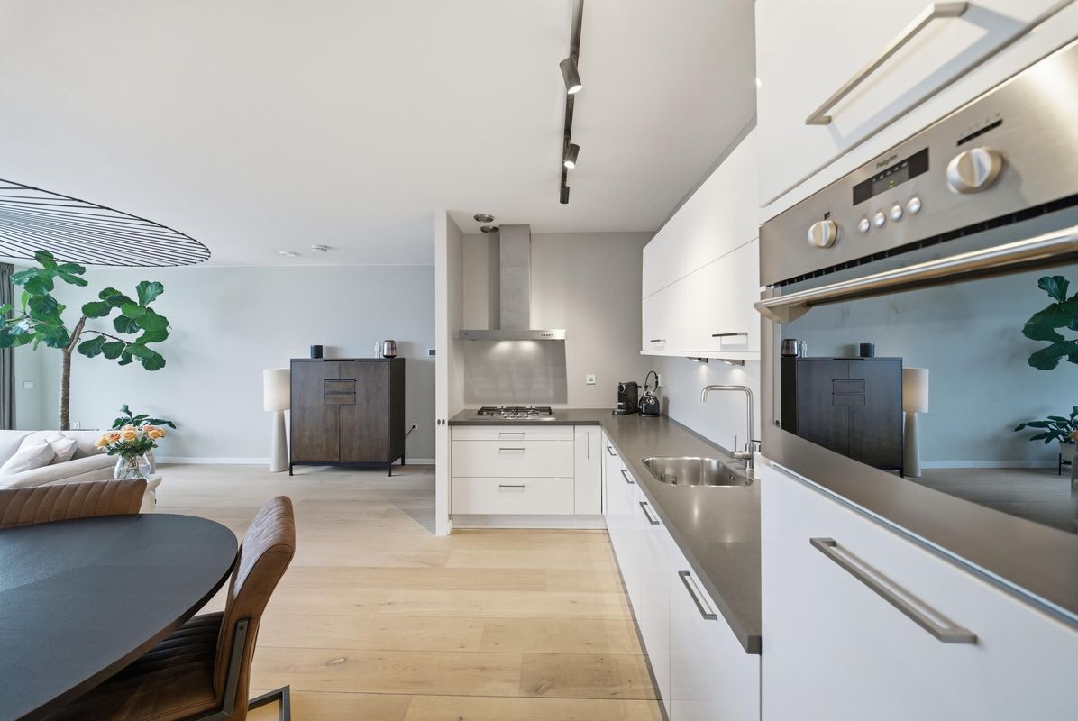 Dr. Ahaushof 36 Photo Blur 10