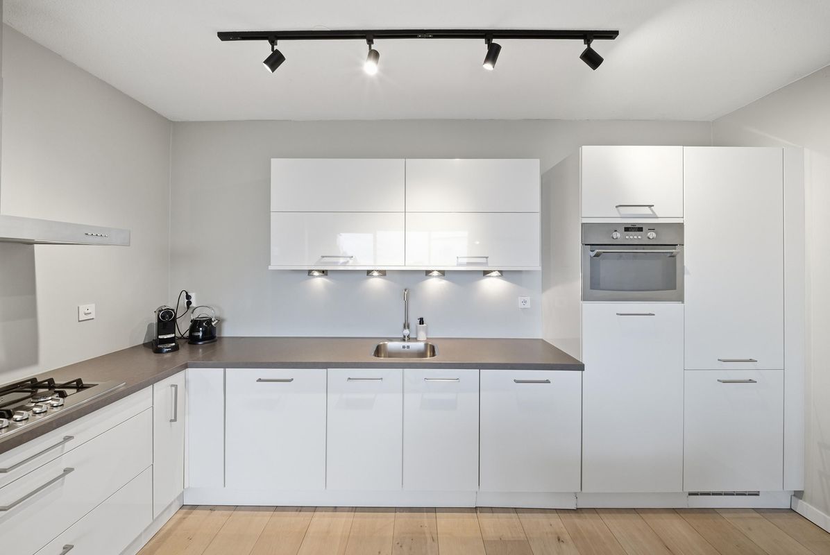 Dr. Ahaushof 36 Photo Blur 11