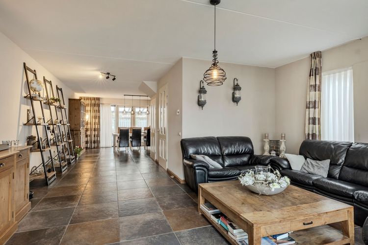 Schoolsticht 35 Photo 1