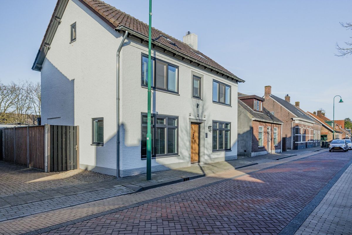 Oranjestraat 32 Photo Blur 82