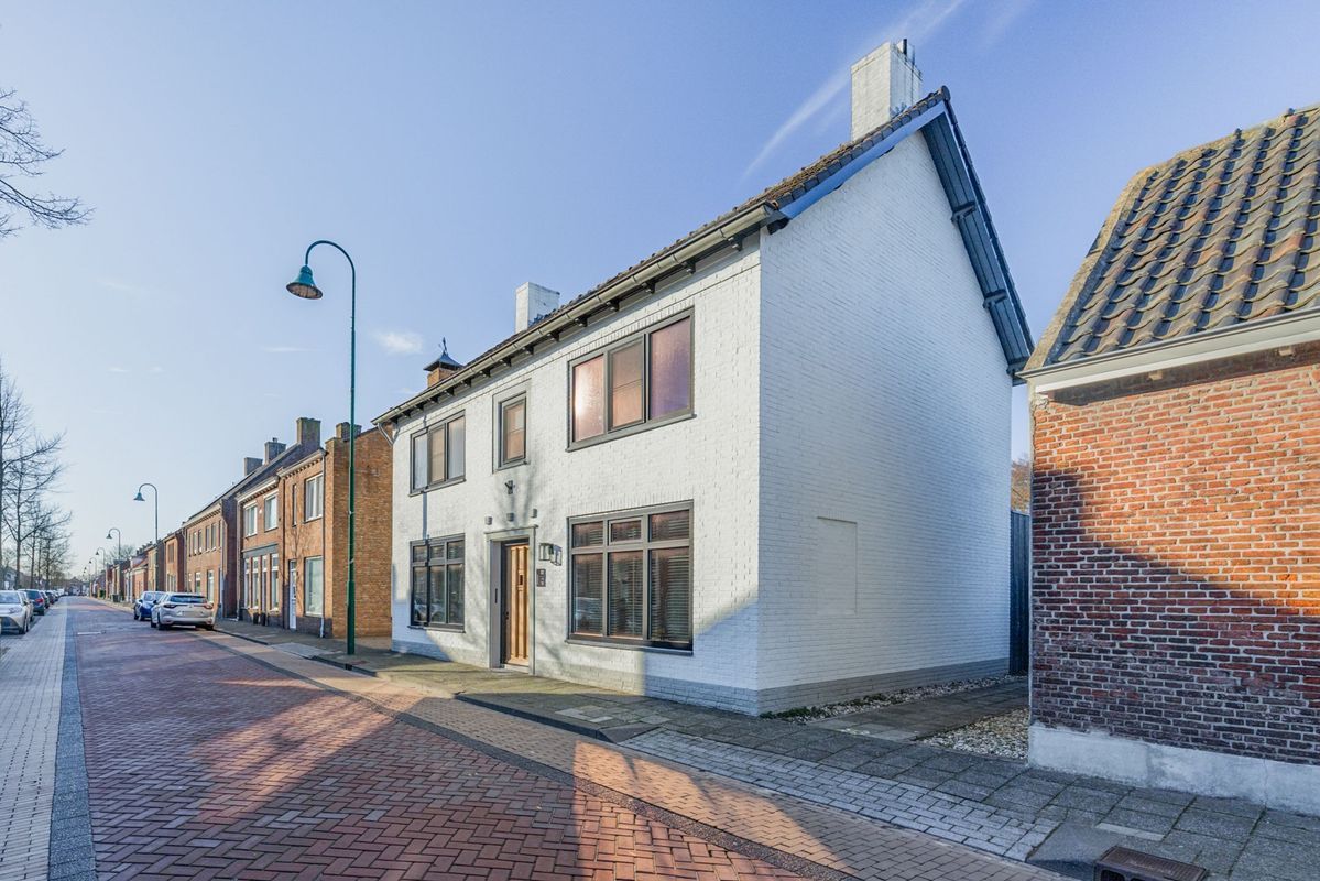 Oranjestraat 32 Photo Blur 81