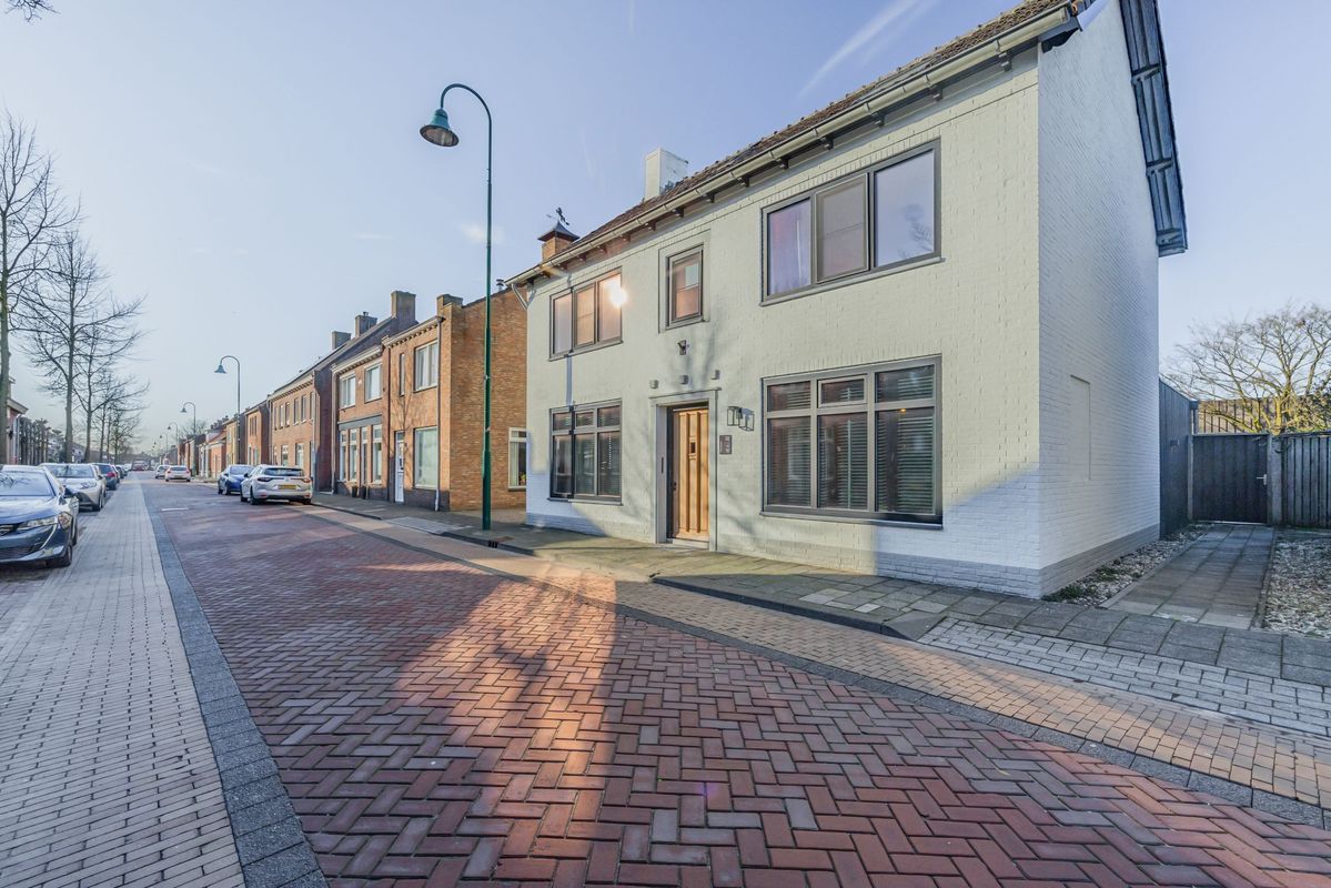 Oranjestraat 32 Photo Blur 83