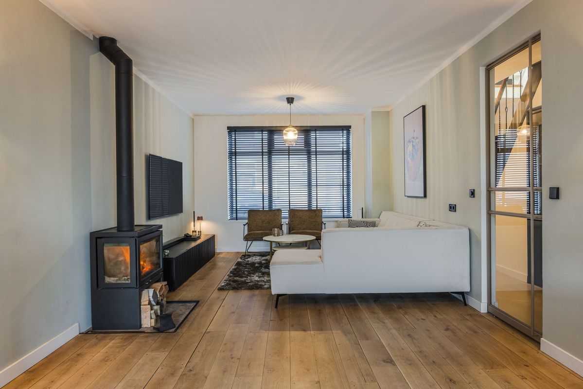 Oranjestraat 32 Photo Blur 8