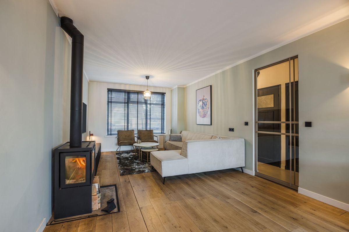 Oranjestraat 32 Photo Blur 9