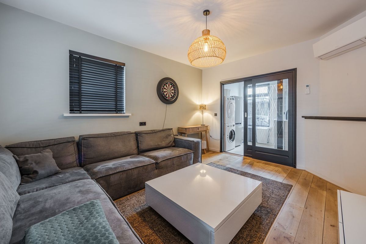 Oranjestraat 32 Photo Blur 32