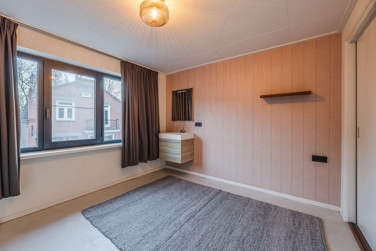 Oranjestraat 32 Photo Blur 66