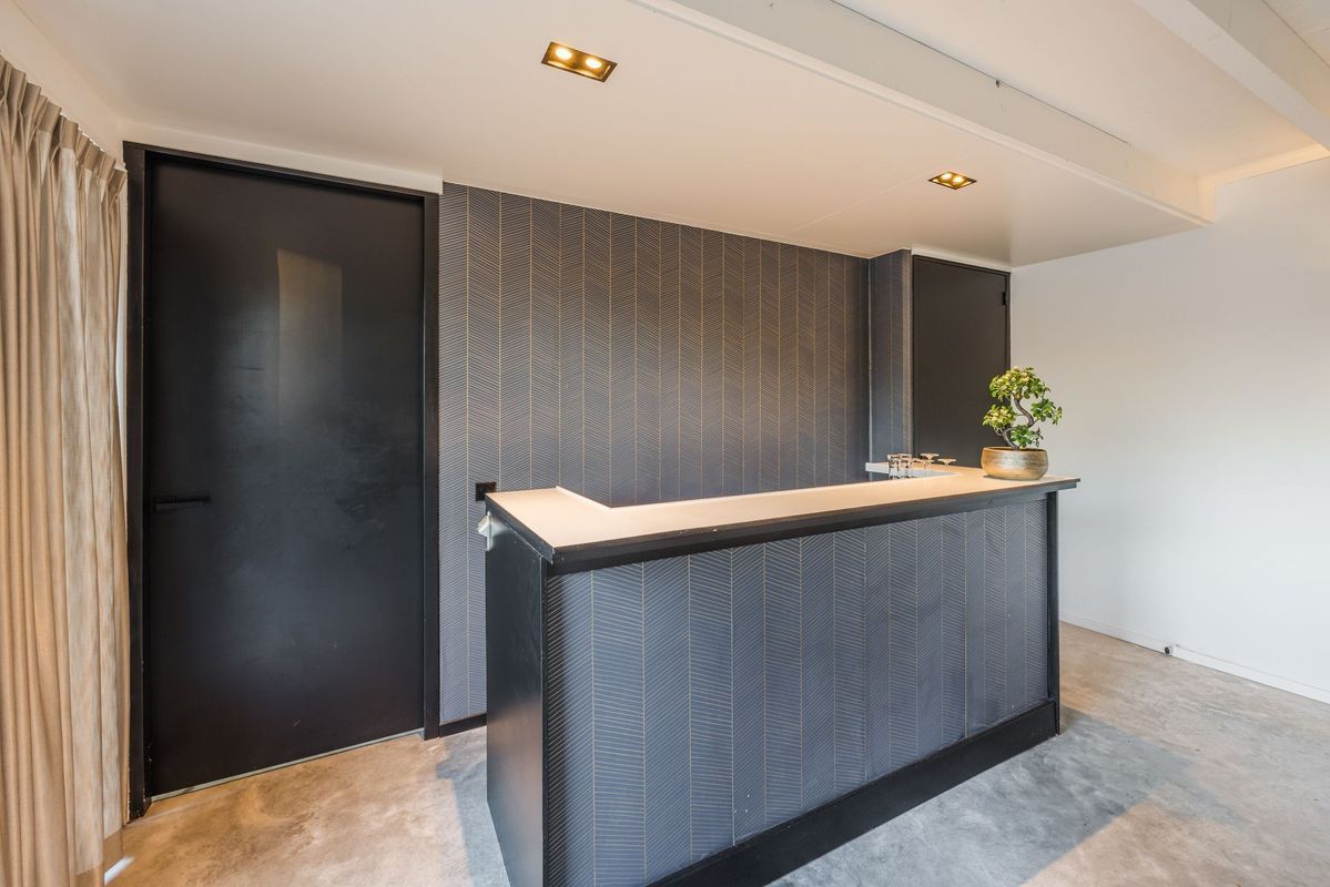 Oranjestraat 32 Photo Blur 57