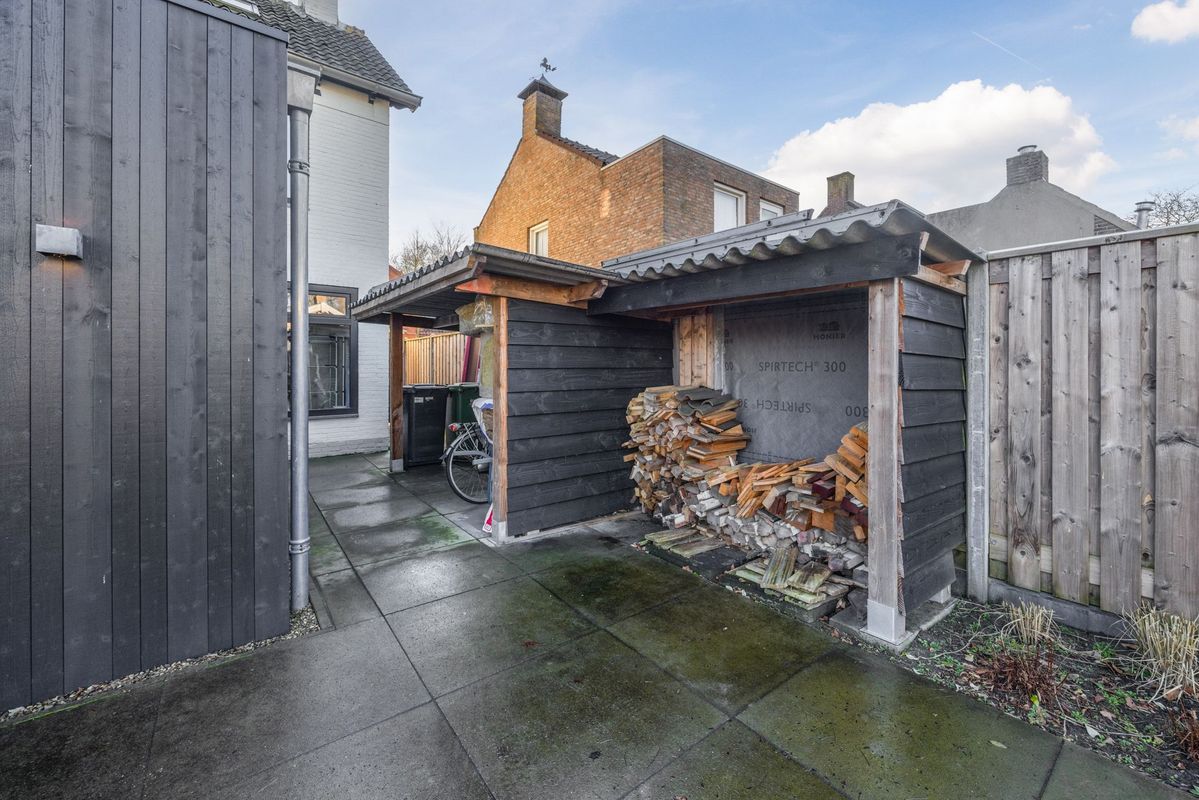 Oranjestraat 32 Photo Blur 46