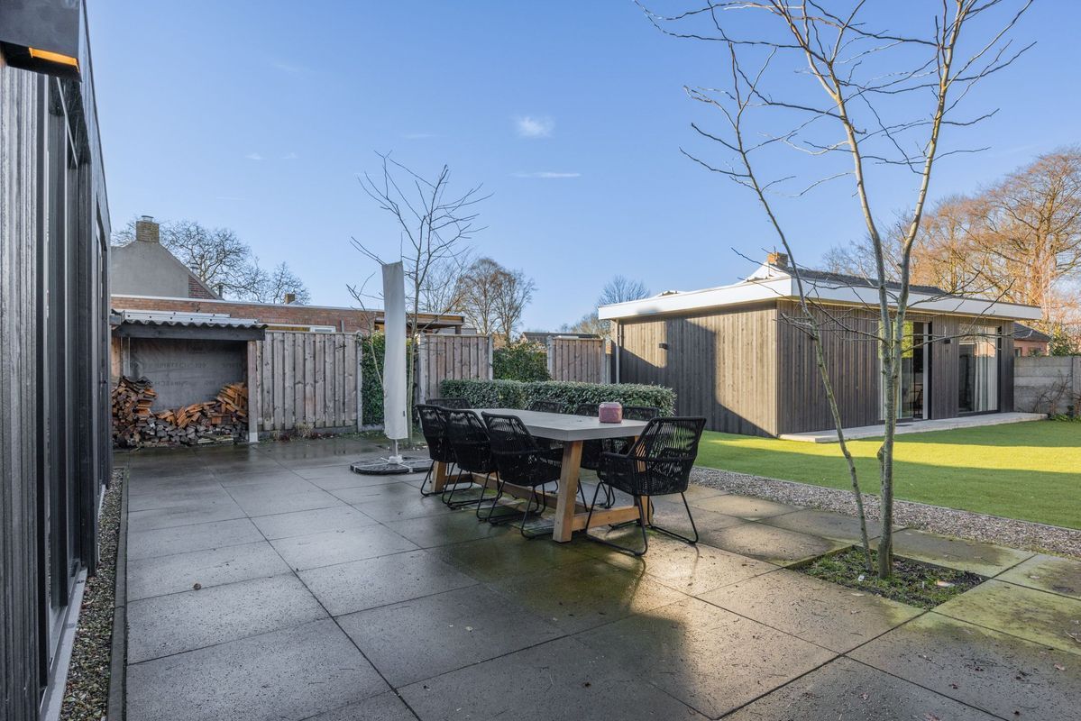 Oranjestraat 32 Photo Blur 43