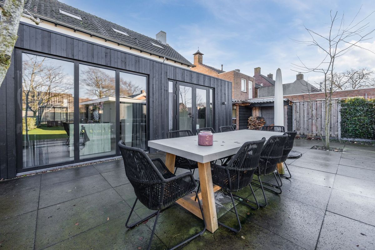 Oranjestraat 32 Photo Blur 42