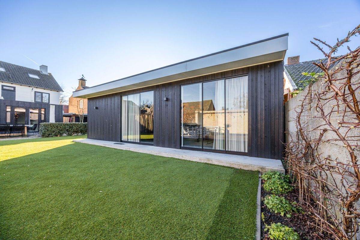 Oranjestraat 32 Photo Blur 52