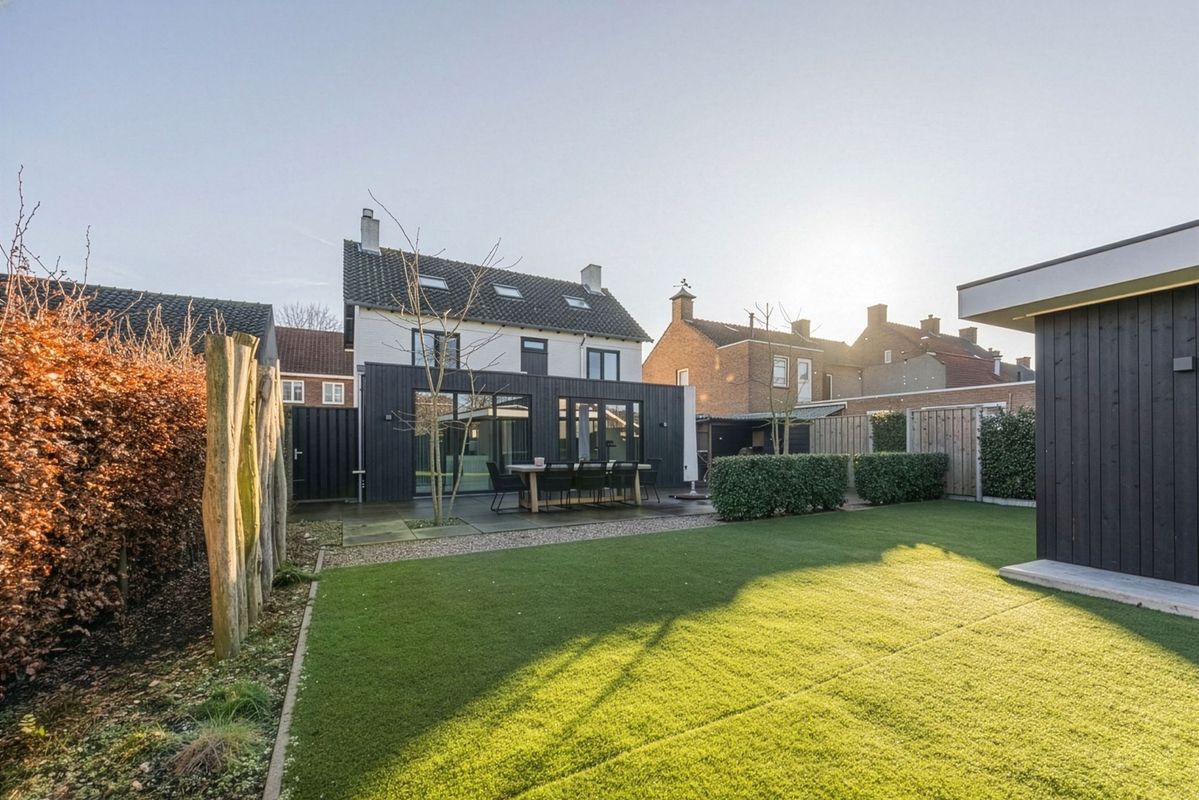 Oranjestraat 32 Photo Blur 39