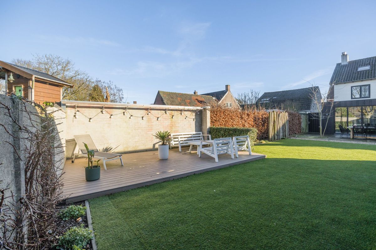 Oranjestraat 32 Photo Blur 40