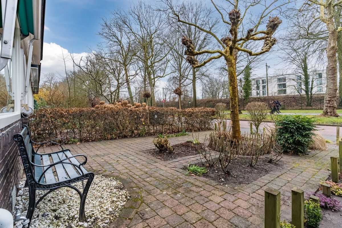 Parallelweg 15 Photo Blur 4