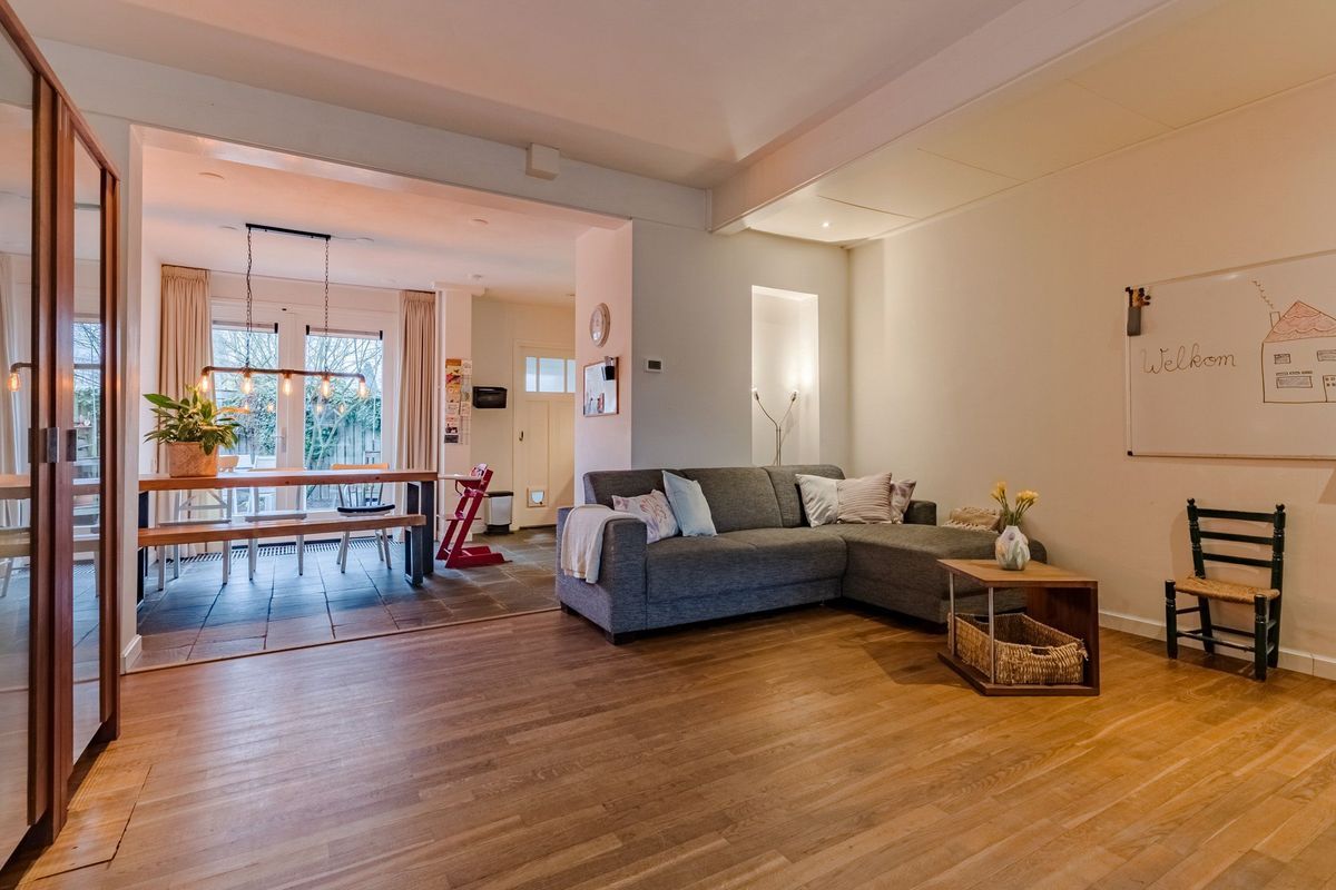 Parallelweg 15 Photo Blur 1