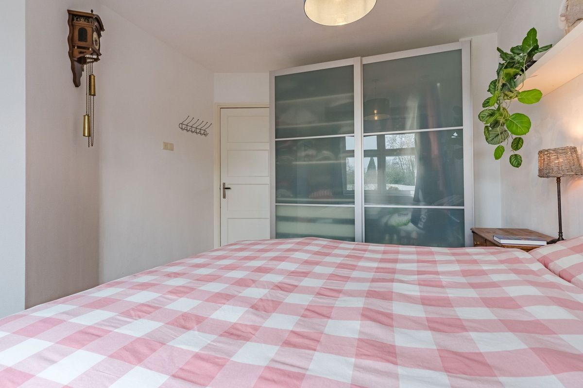 Parallelweg 15 Photo Blur 30