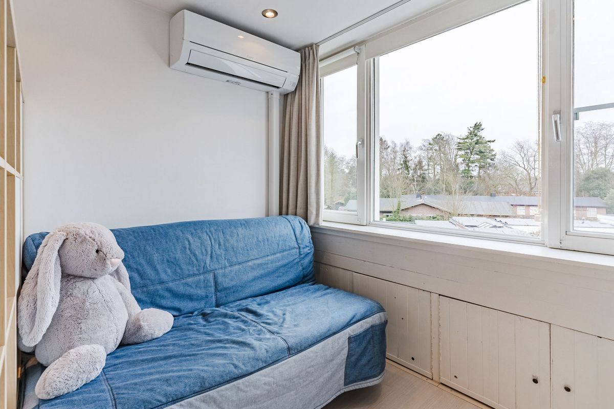 Parallelweg 15 Photo Blur 44