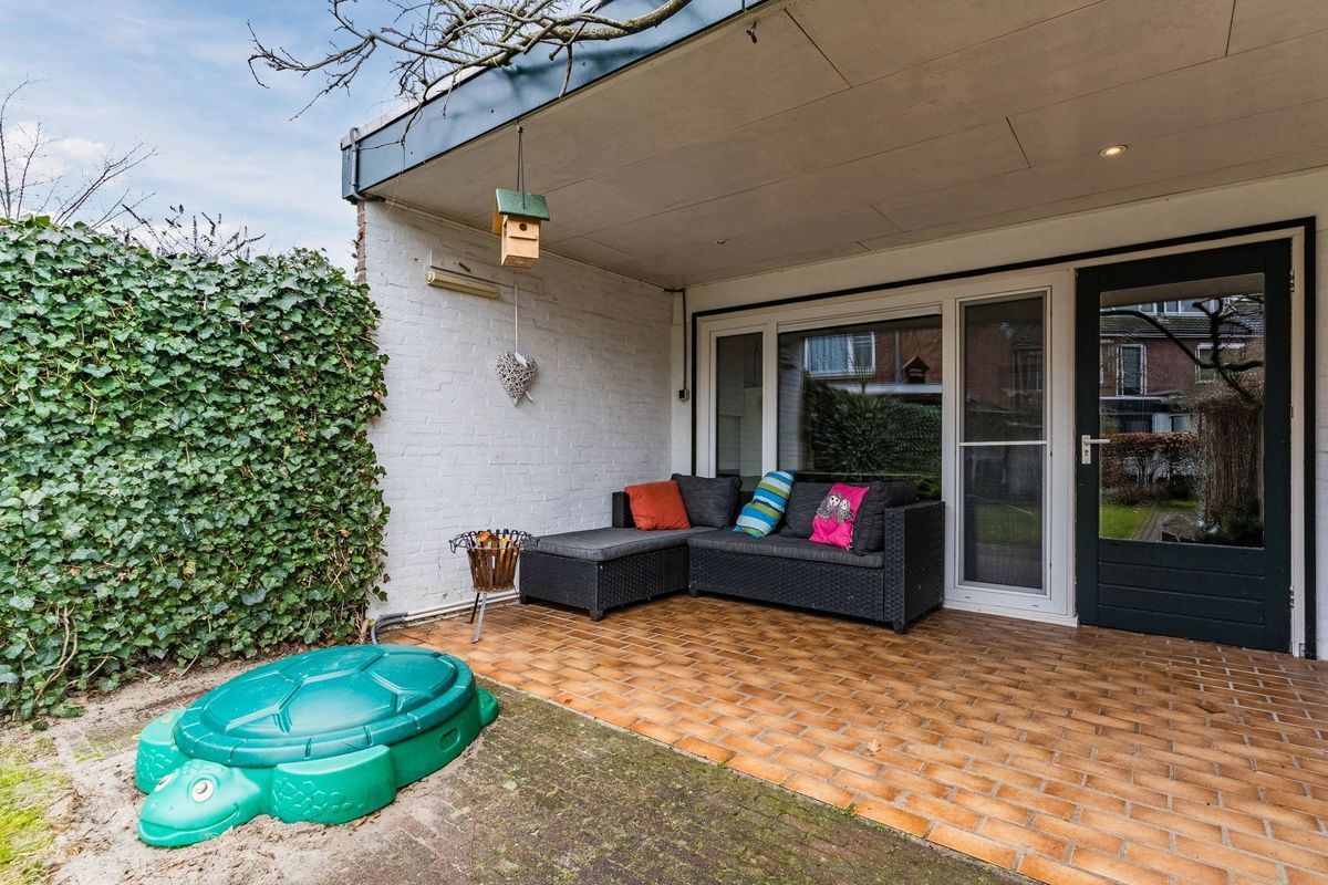 Parallelweg 15 Photo Blur 56