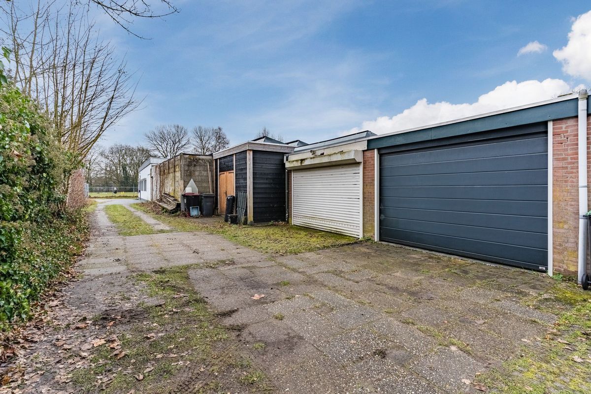 Parallelweg 15 Photo Blur 63