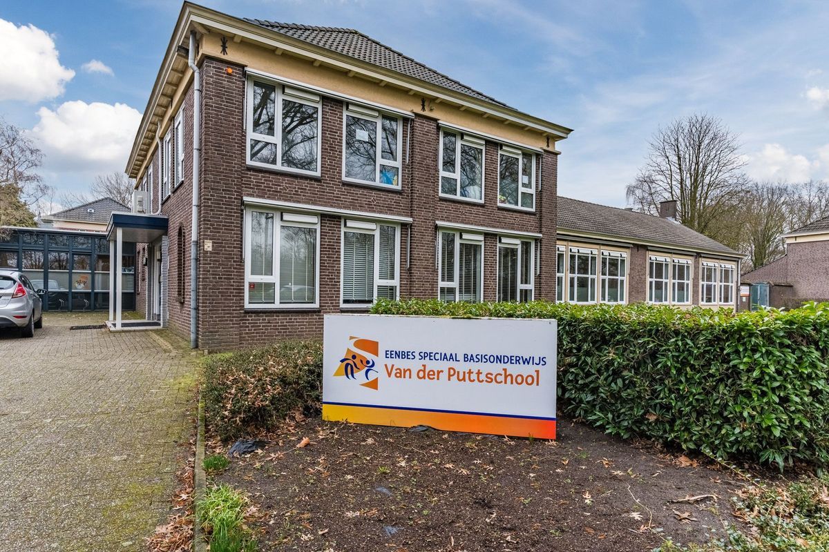 Parallelweg 15 Photo Blur 75