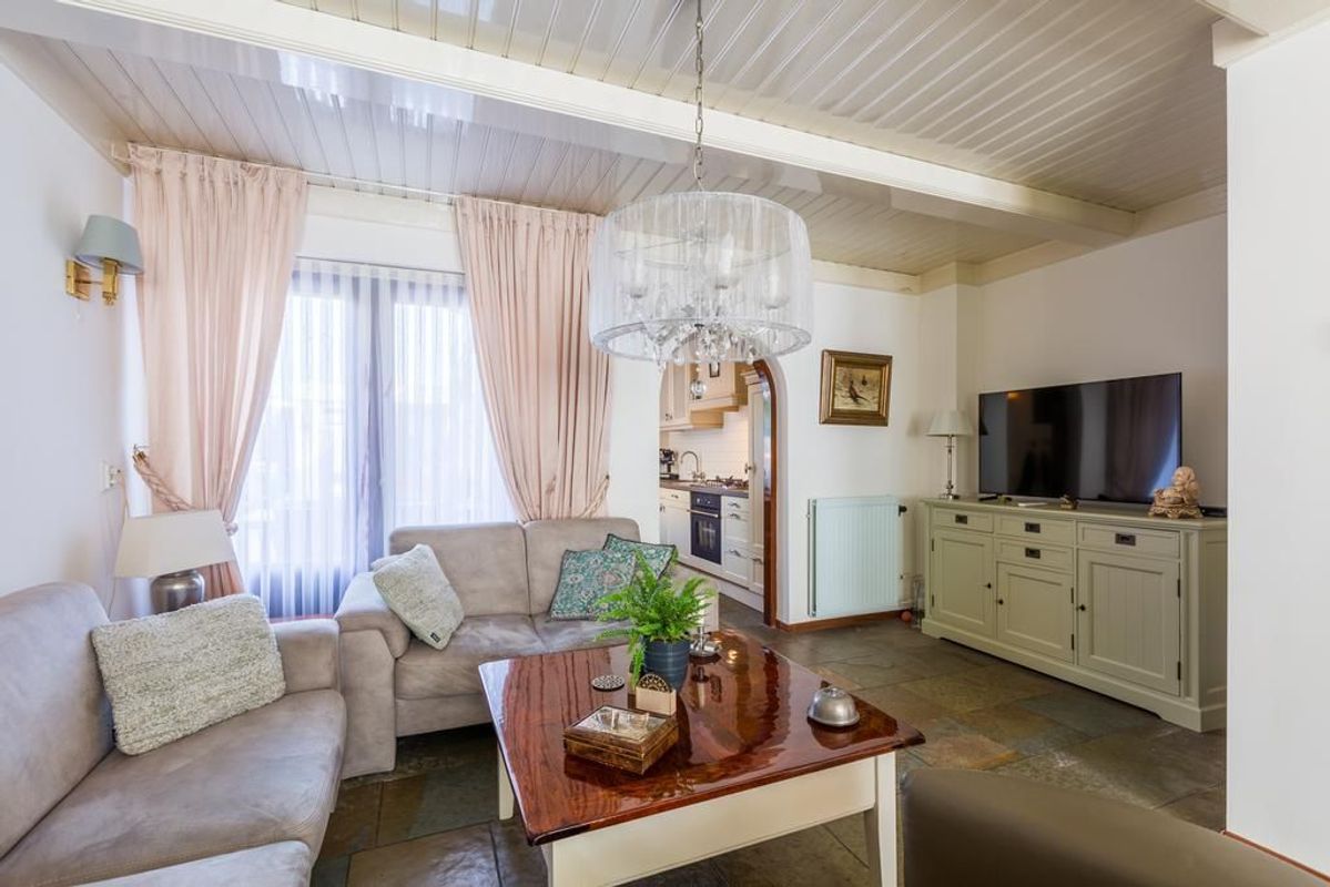 Van Hogendorpstraat 25 Photo Blur 6