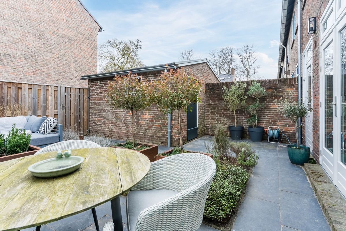 Groesstraat 12 Photo Blur 45