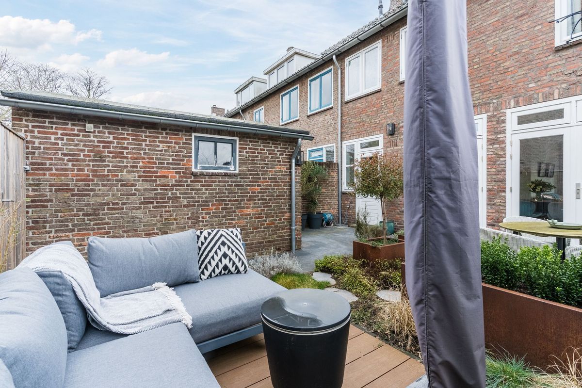 Groesstraat 12 Photo Blur 47