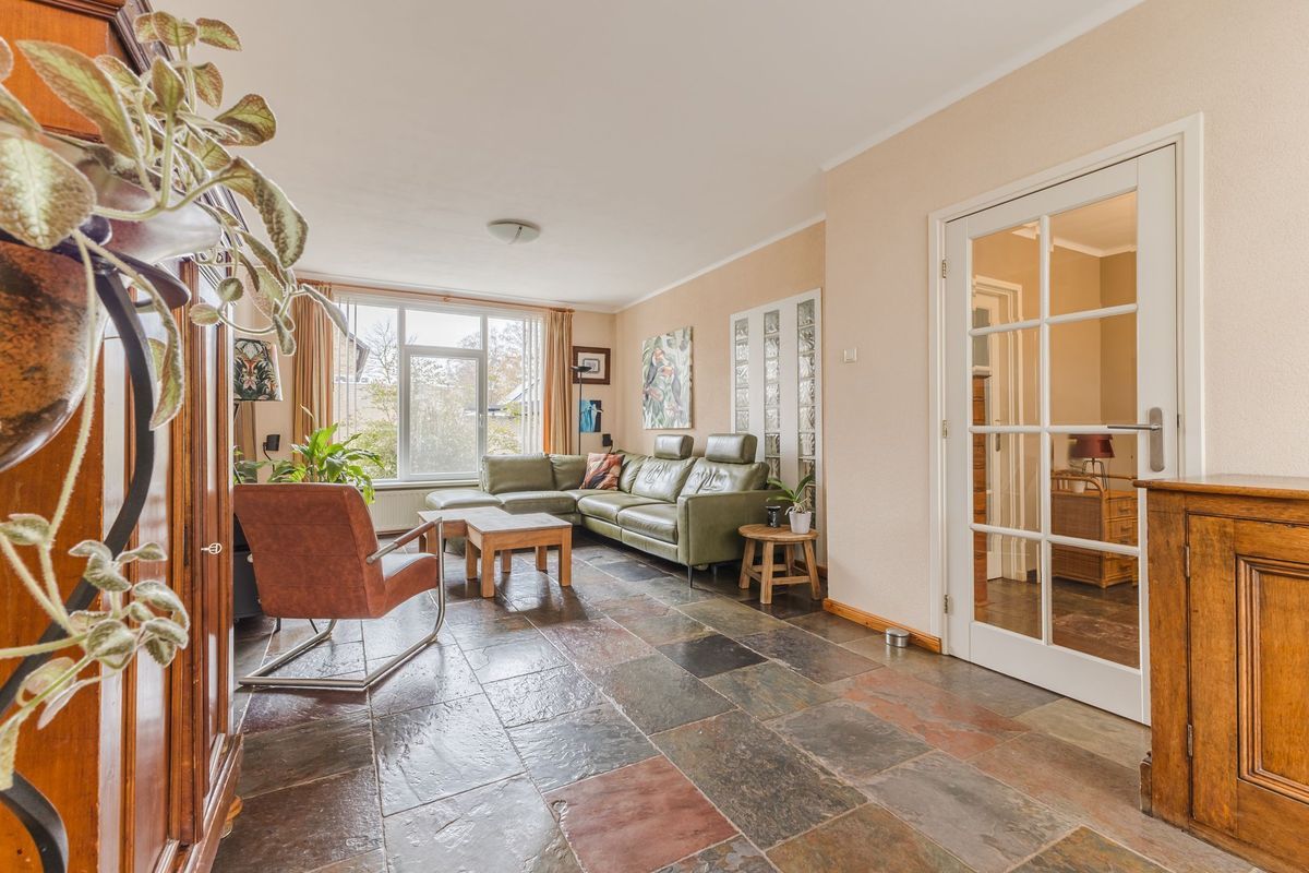 Jan van Amstelstraat 22 Photo Blur 3