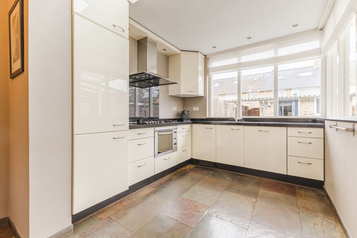 Jan van Amstelstraat 22 Photo Blur 9