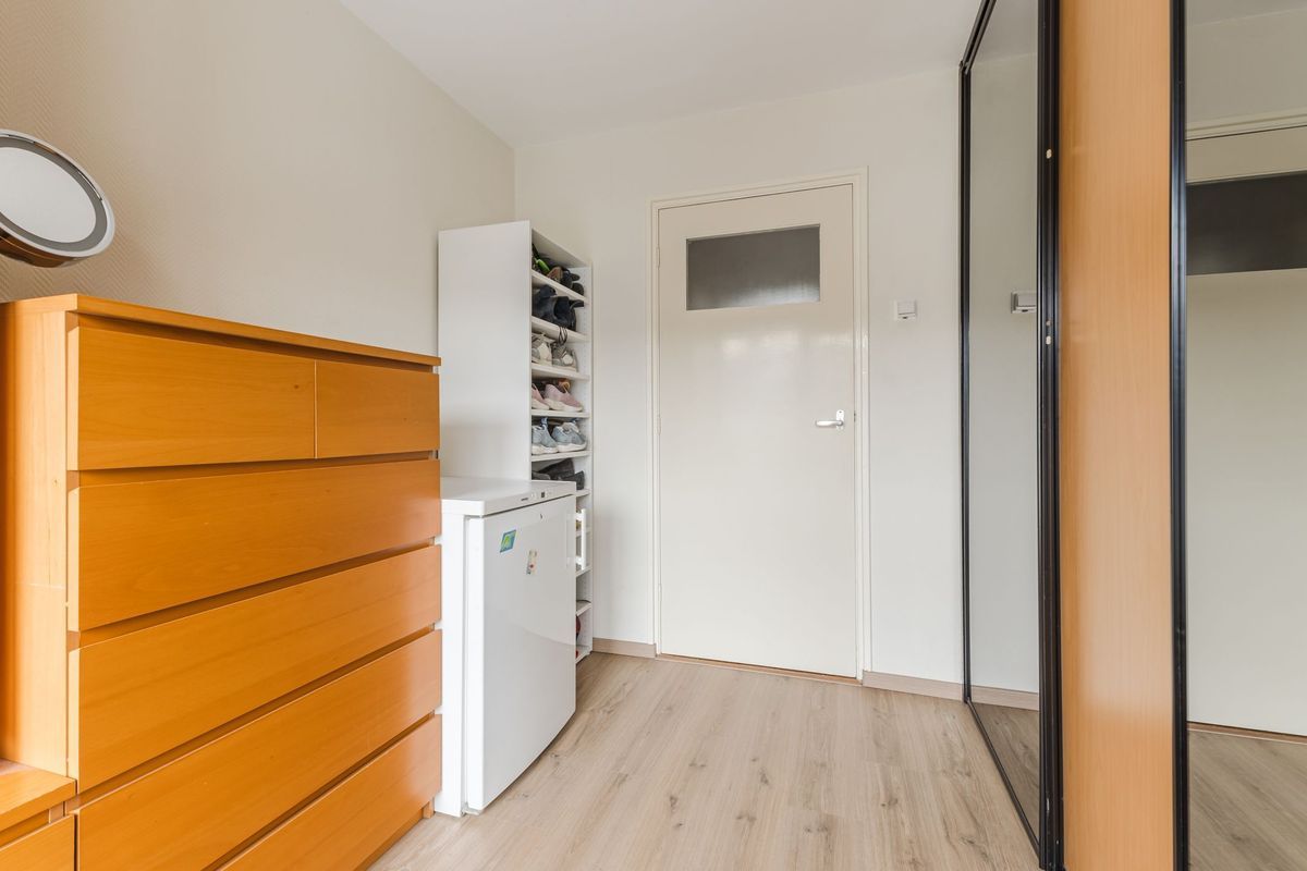 Jan van Amstelstraat 22 Photo Blur 21